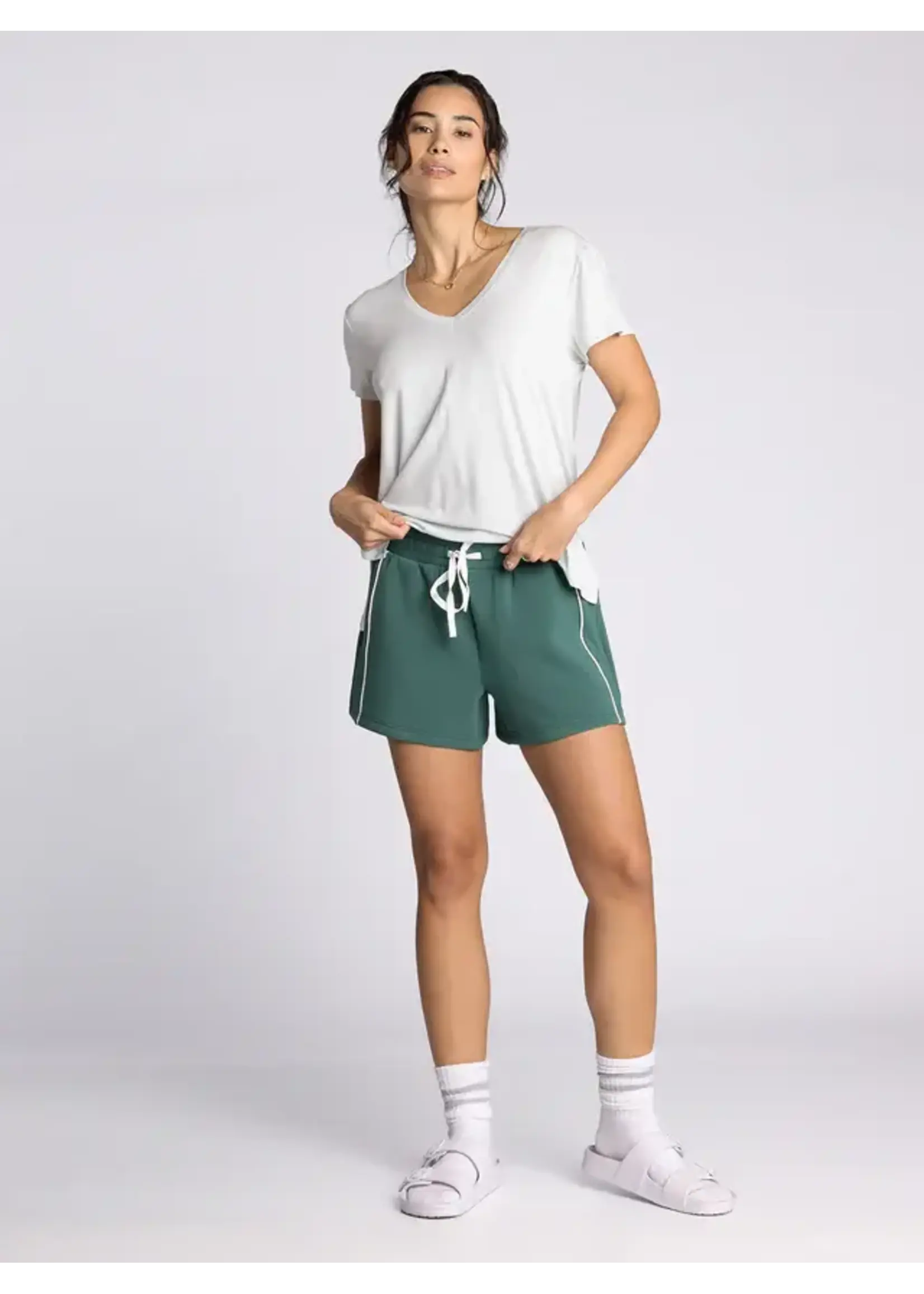 Ananya Tee