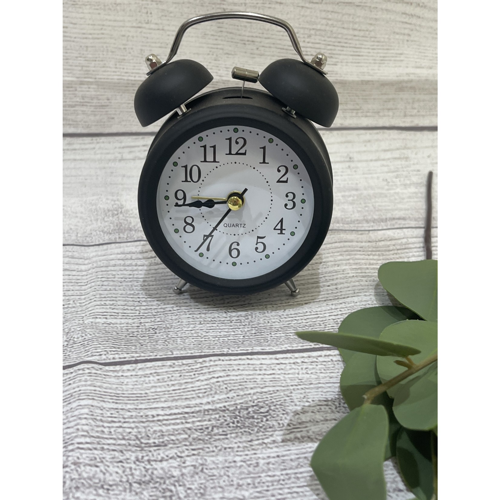 China Black Small Desk Clock