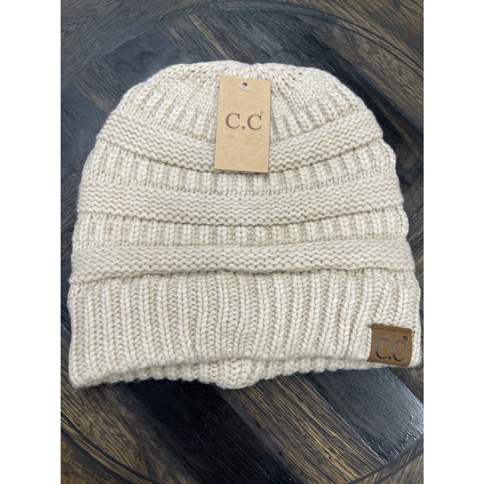 Hana / Faire C.C Mixed Soft Yarn Knit Beanie