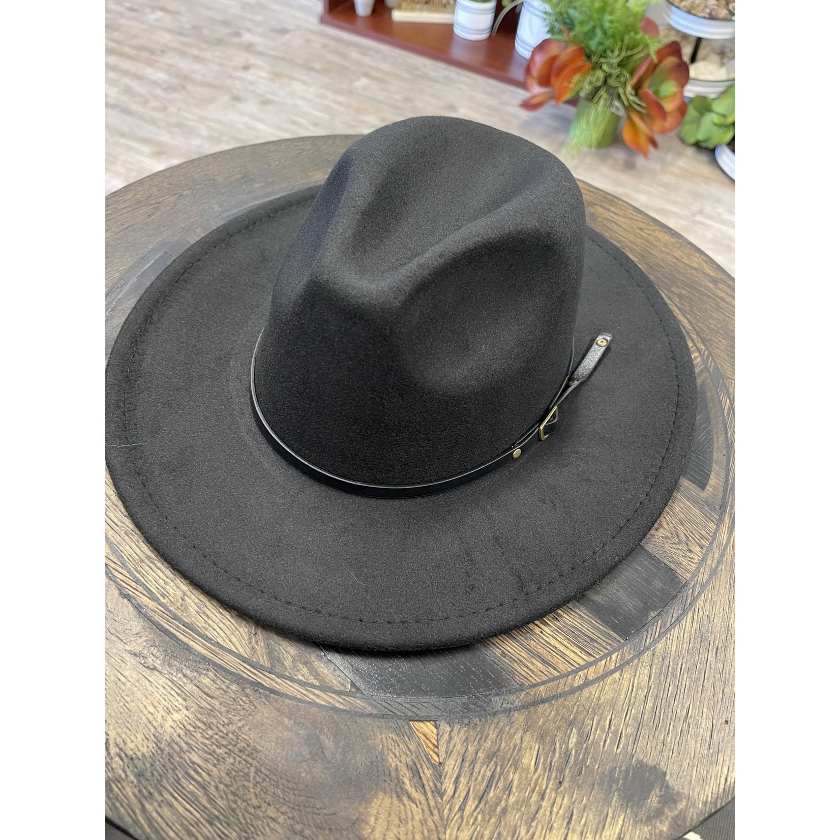 Hana / Faire Belt Buckle Trim Wide Brim Felt Hat