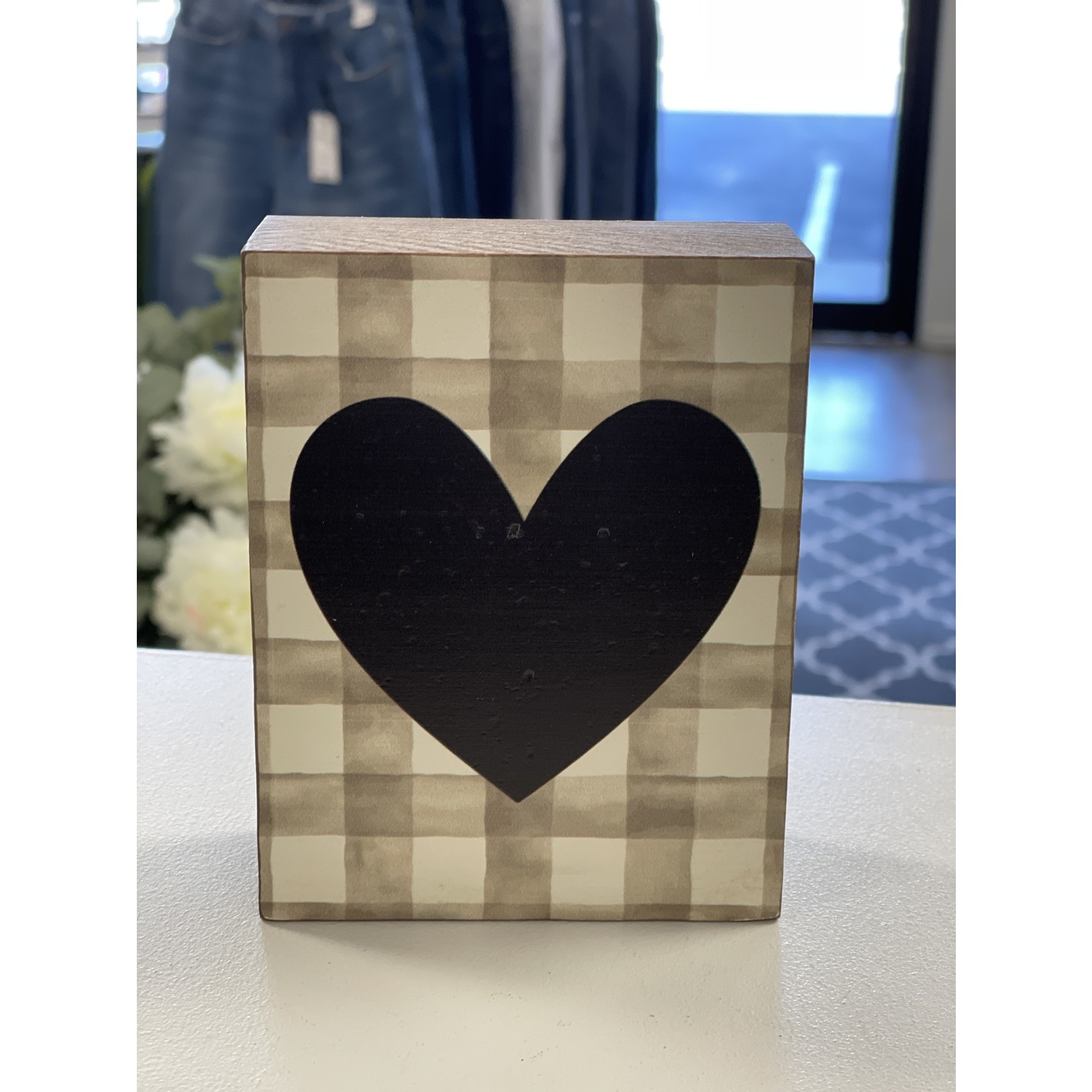 Rustic Marlin (Faire) Heart on Grey Plaid Background
