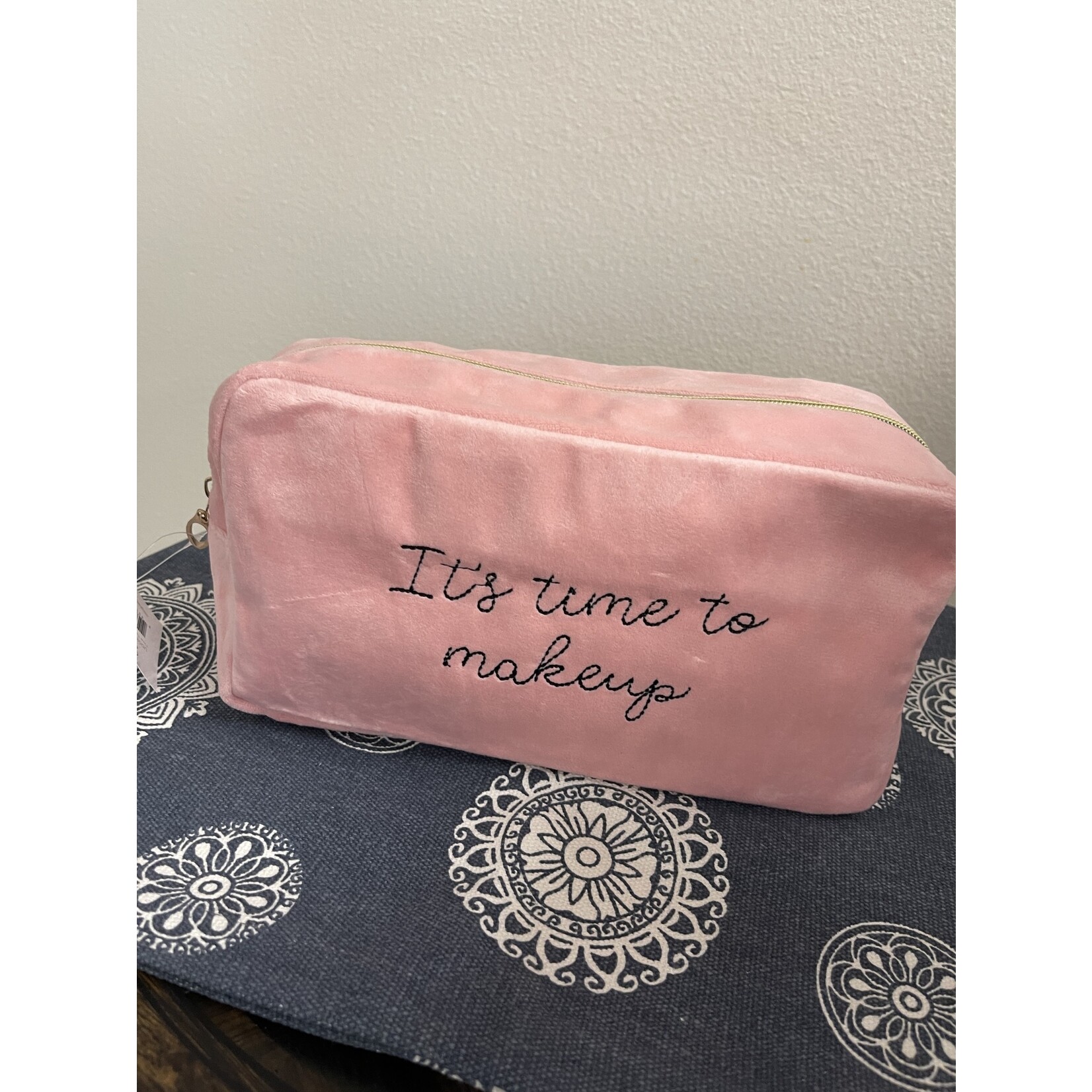 Totalee Time to Makeup Large Velvet Bag