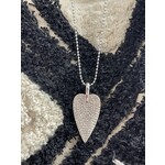 American Unique  Group Sparkly Heart Shape Necklace