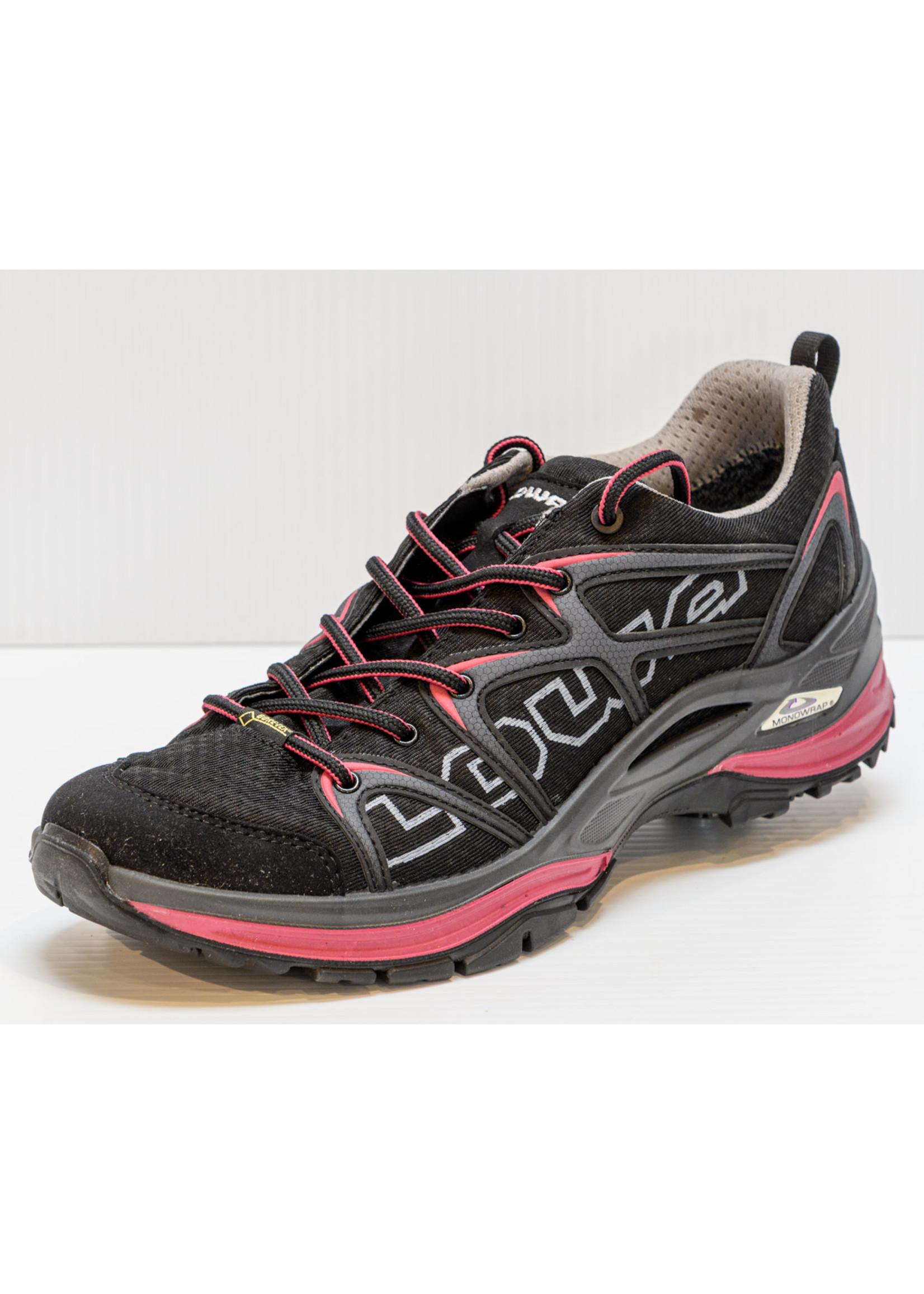 HEAD WOMEN'S LOWA INNOX GTX LO WALKING SHOES