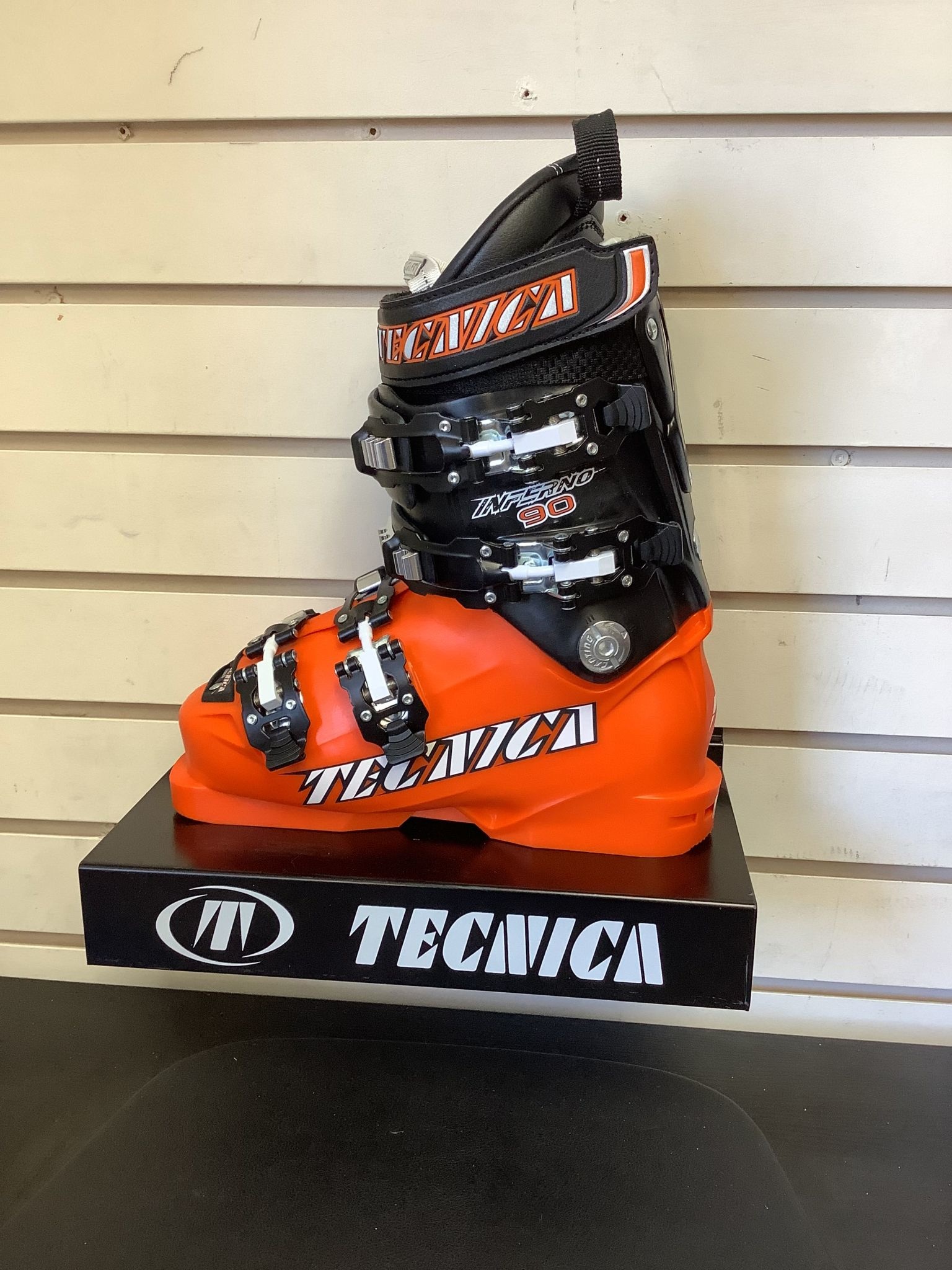 tecnica 90 ski boots