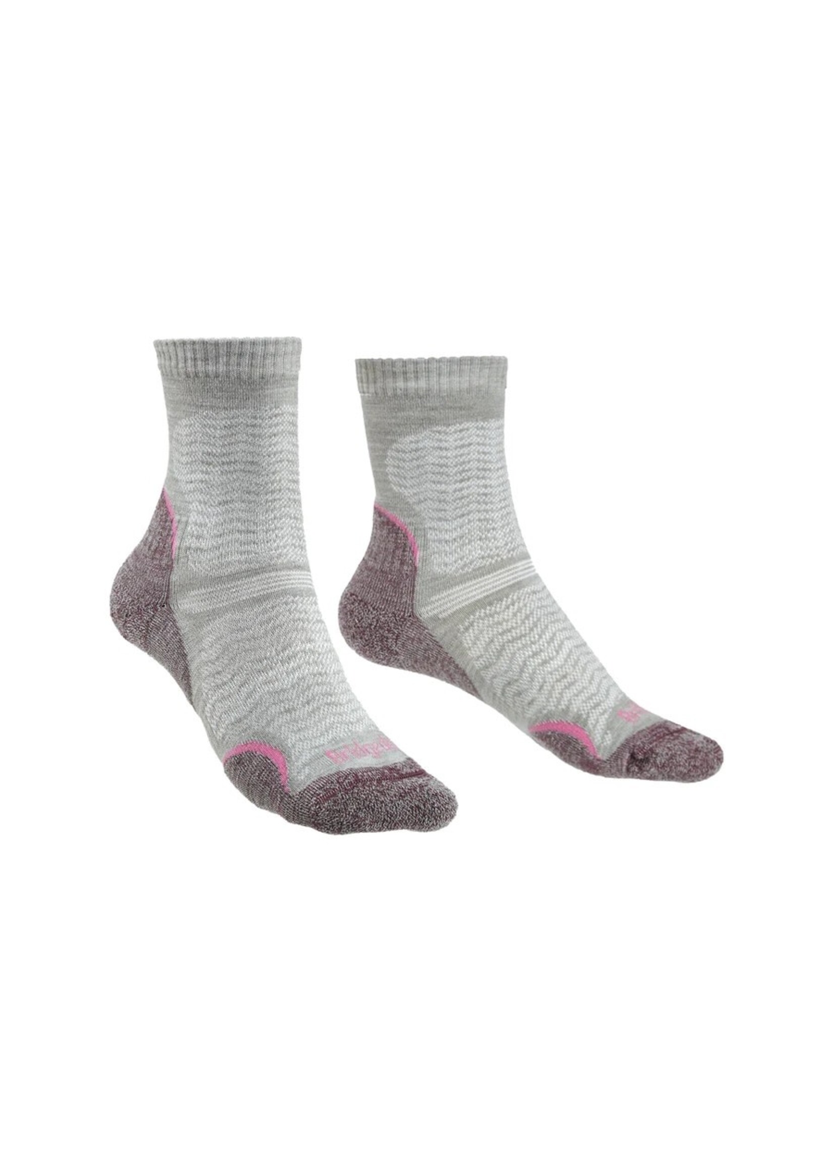 BRIDGEDALE ULTRALIGHT MERINO PERFORMANCE  WOMEN'S CREW SOCKS