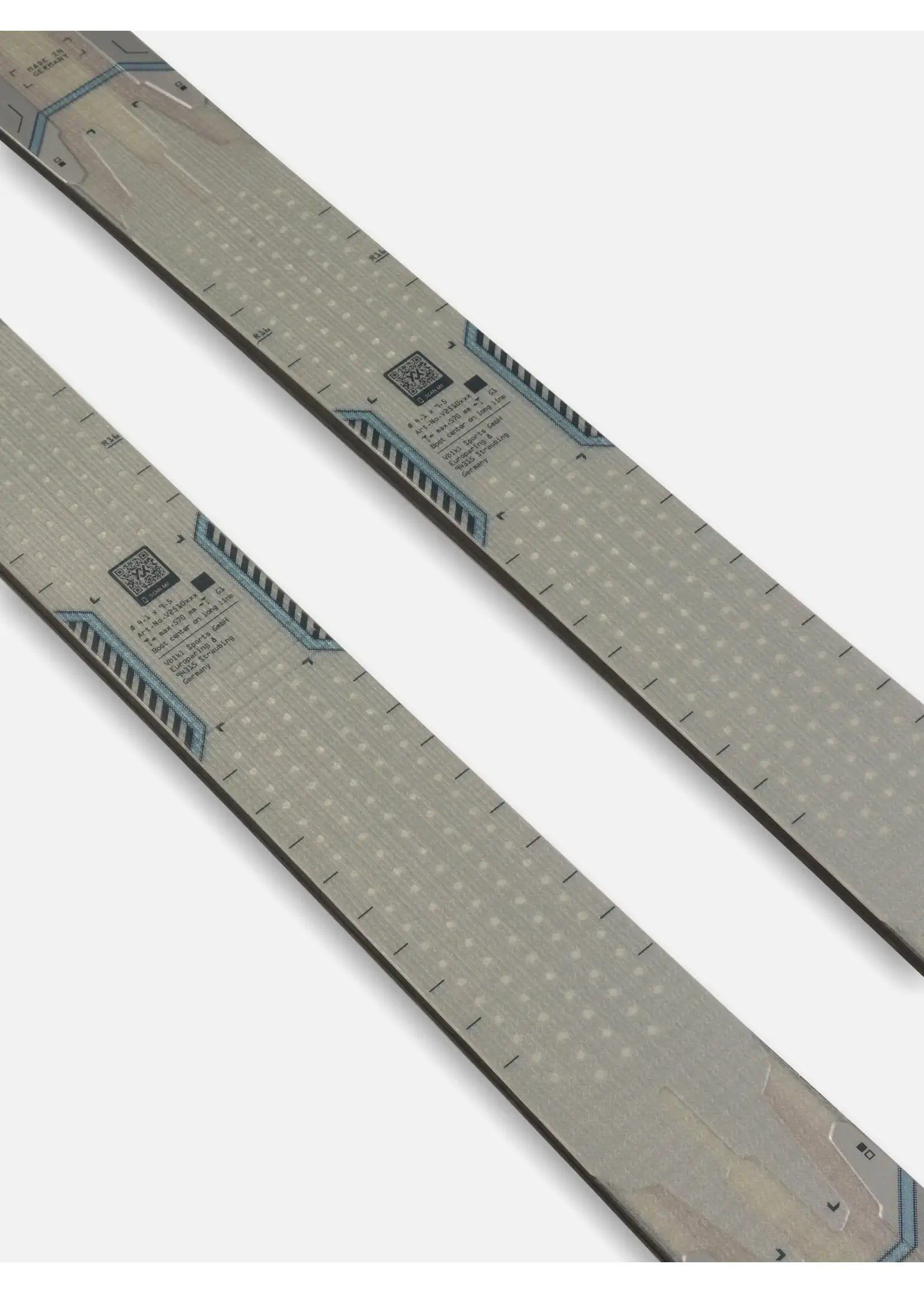 MANTRA 84 FLAT SKIS w/o BINDINGS