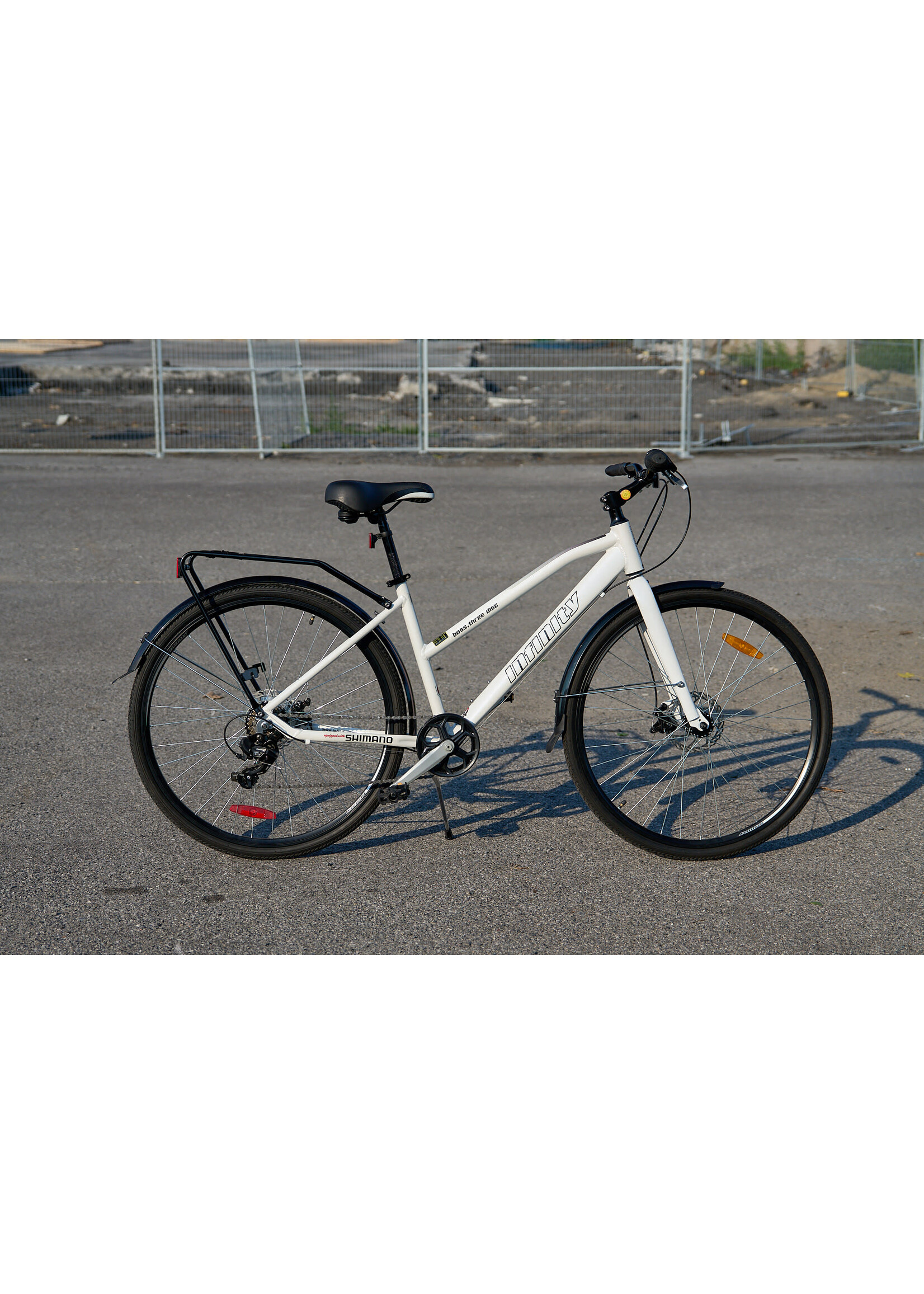 INFINITY BOSS THREE DISC RIGID 7 SPEED W HYBRID BIKE WHITE