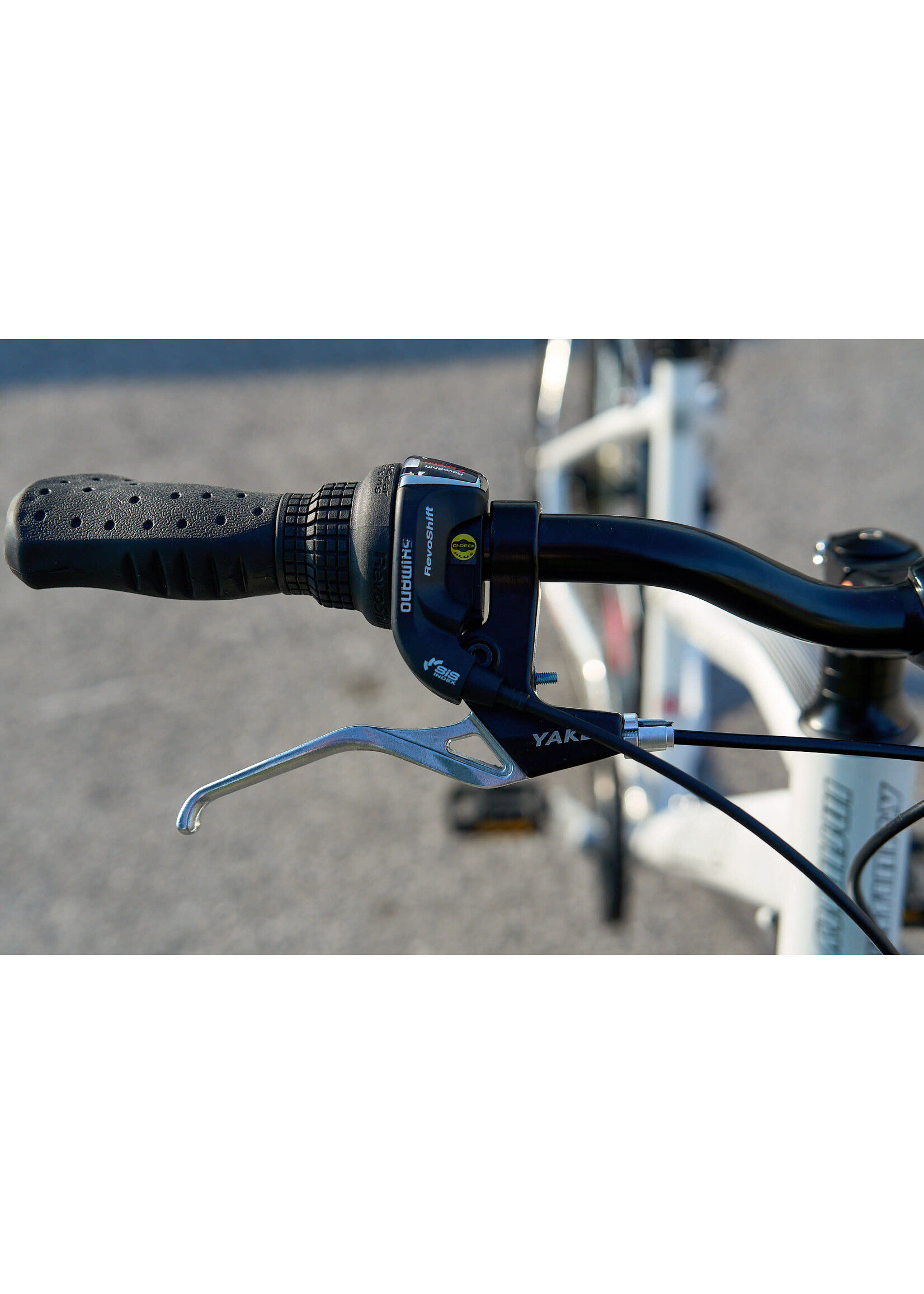INFINITY BOSS THREE DISC RIGID 7 SPEED W HYBRID BIKE WHITE