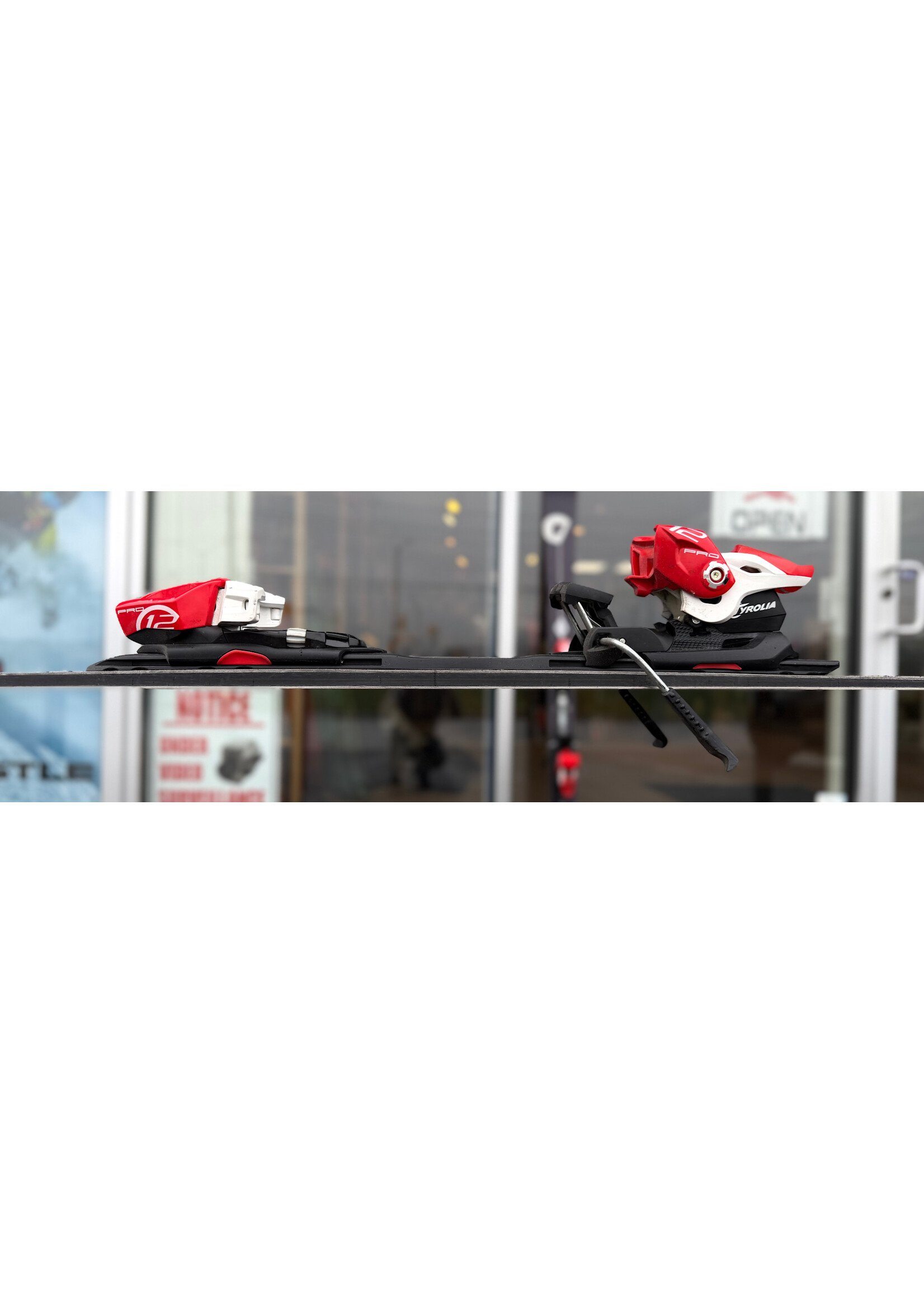 FOLSOM CUSTOMS BY DINARDO'S SKIS 168CM w/TYROLIA PRD 12 bindings RED