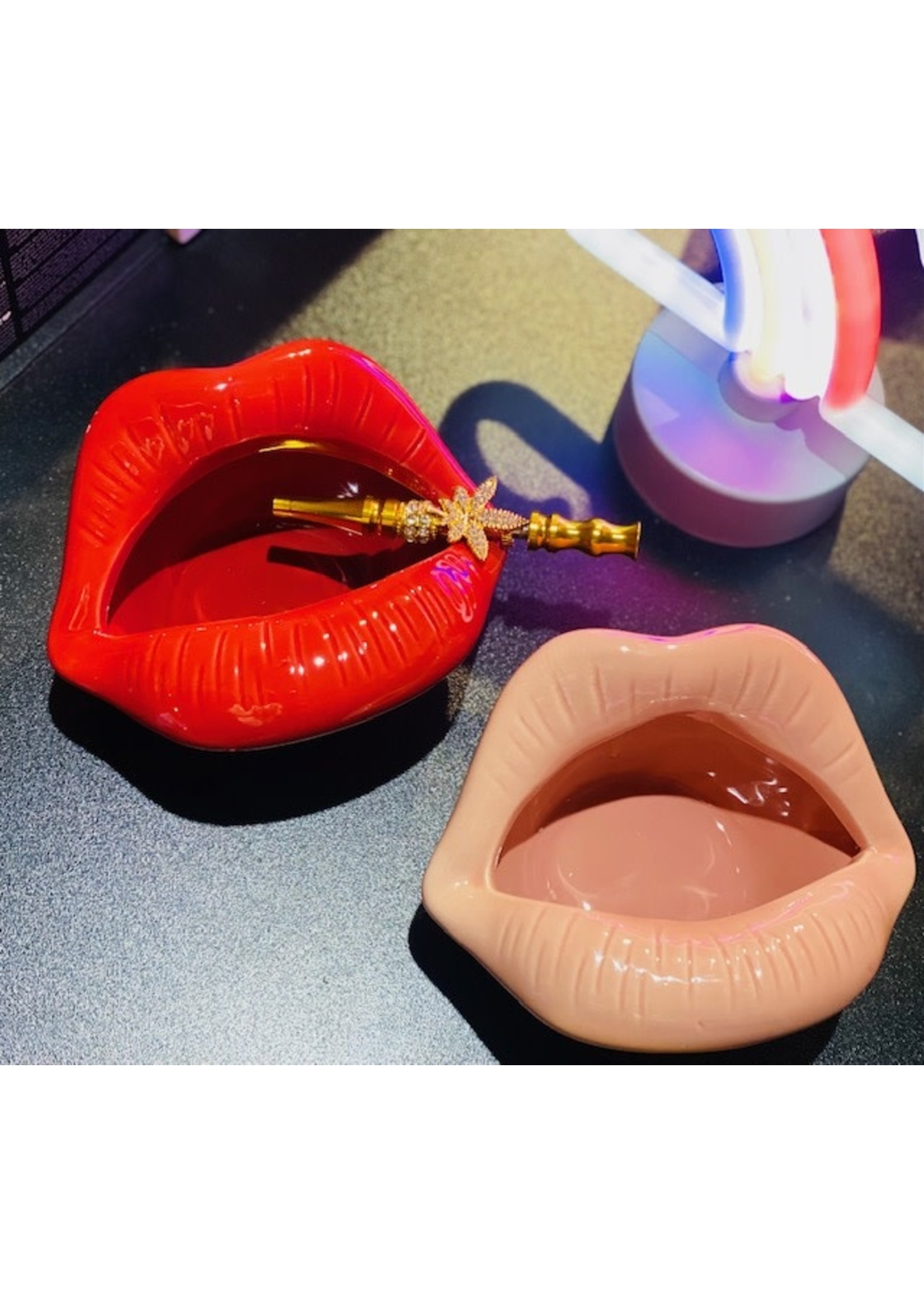 Ceramic Plush Lips Ashtray