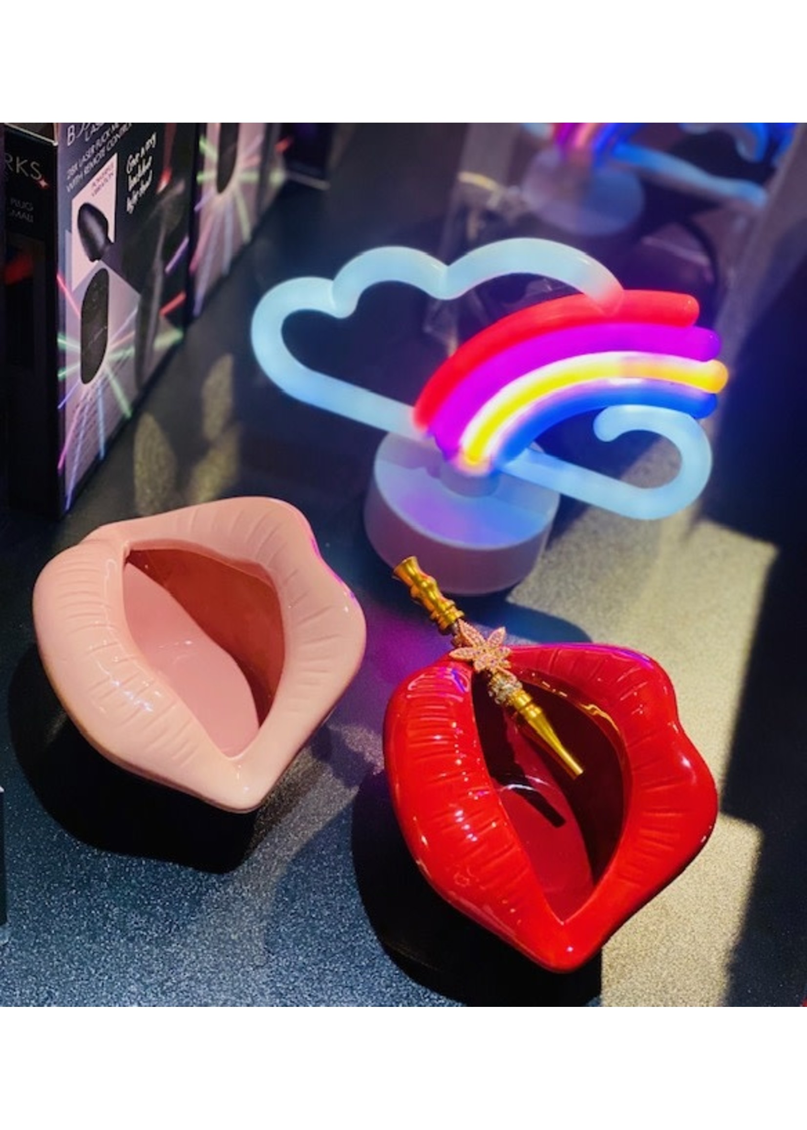 Ceramic Plush Lips Ashtray