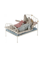 Maileg Bed, Parent Mouse - Off-White