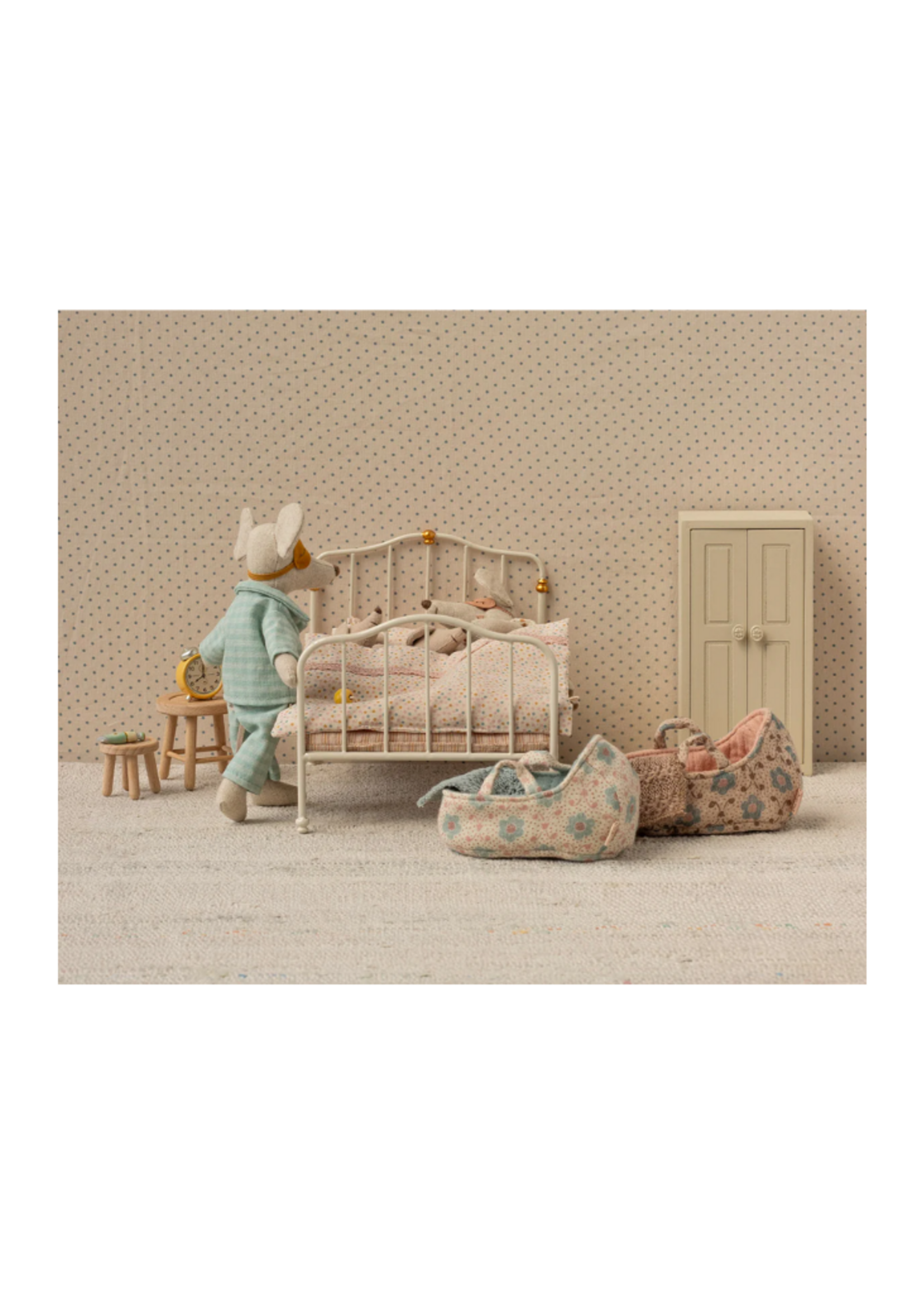 Maileg Vintage Bed, Mouse - Off White