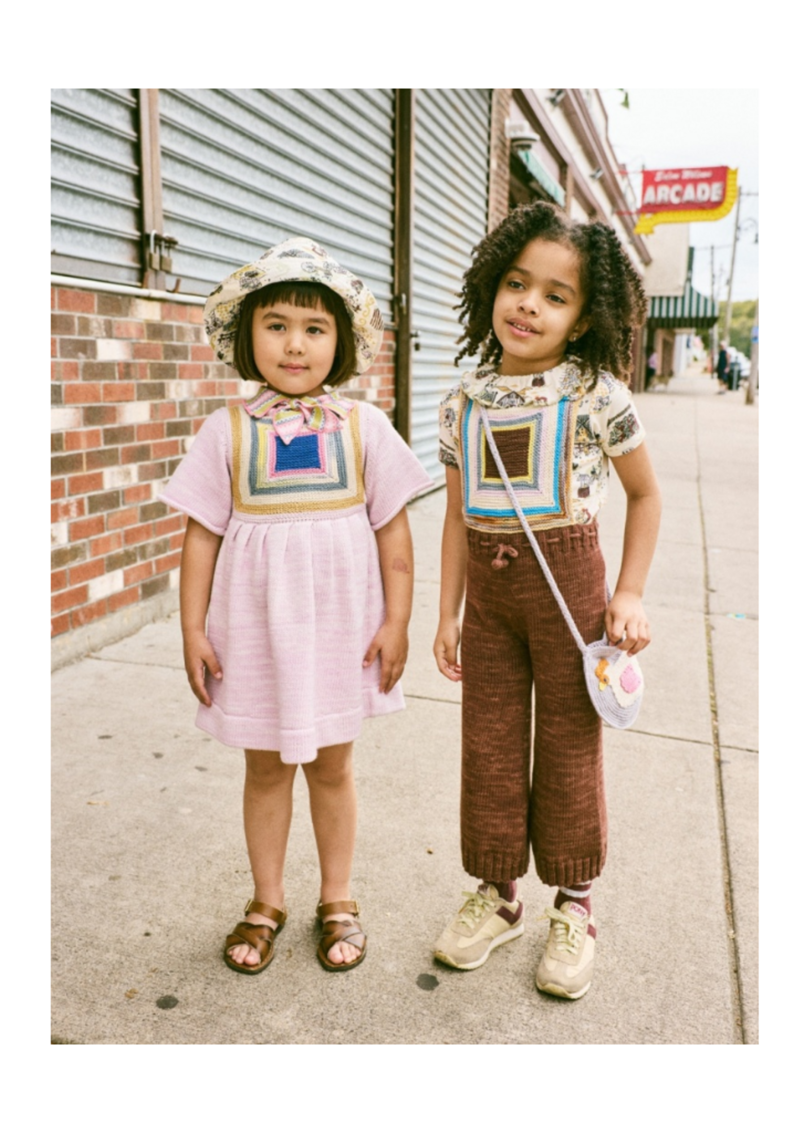 Misha & Puff Hen Circle Bag