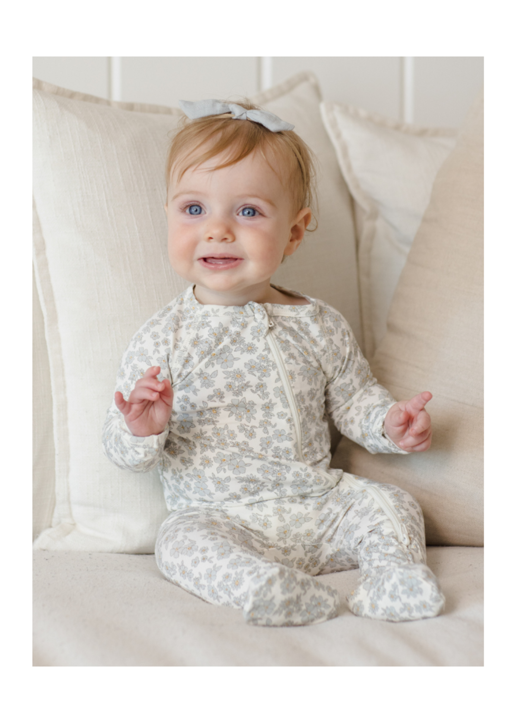 Quincy Mae Bamboo Zip Footie - Blue Floral