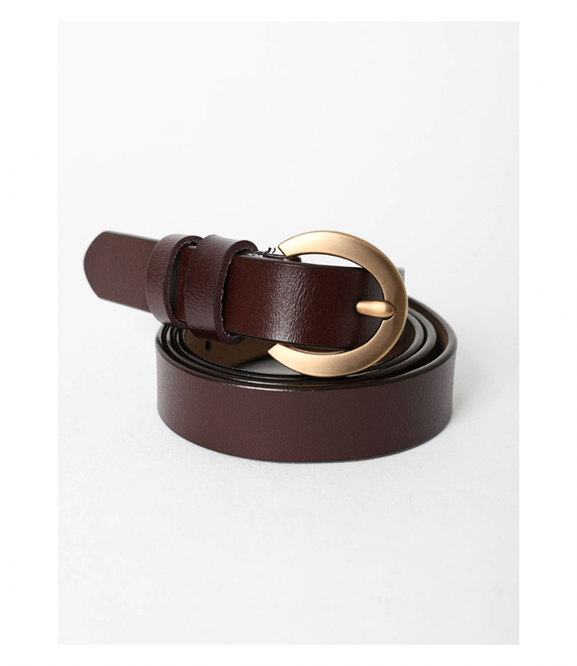 Curved Buckle Waist Belt