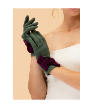 Powder Design Henrietta Gloves Fern & Damson