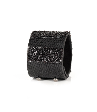 The Dark The Pearl Clover - Small