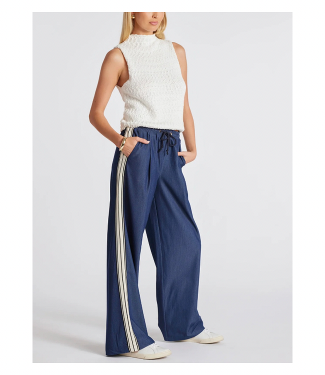 Sporty Pants