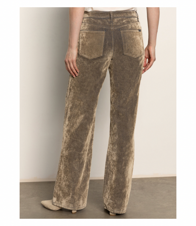 Cadence Relaxed Straight