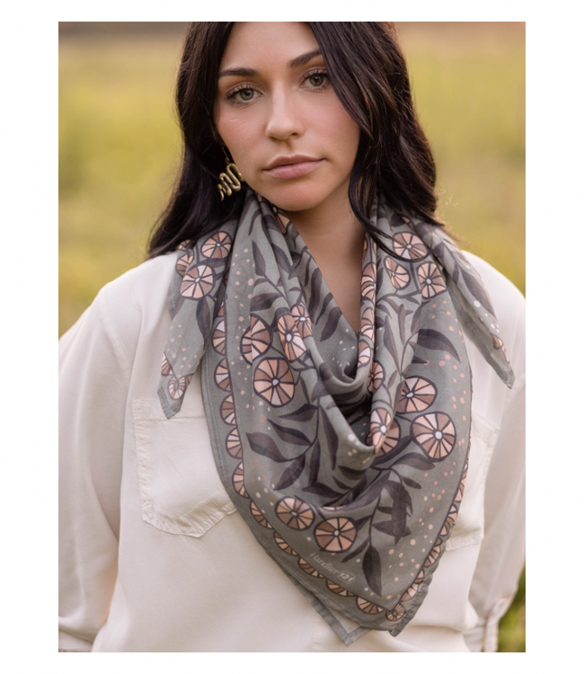 Wild Rag Eleanor Bandana 34in
