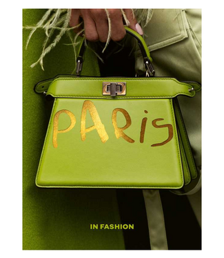 Simon & Schuster Paris. In Fashion