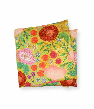 Large Lavender Wrap Peonies on Gold