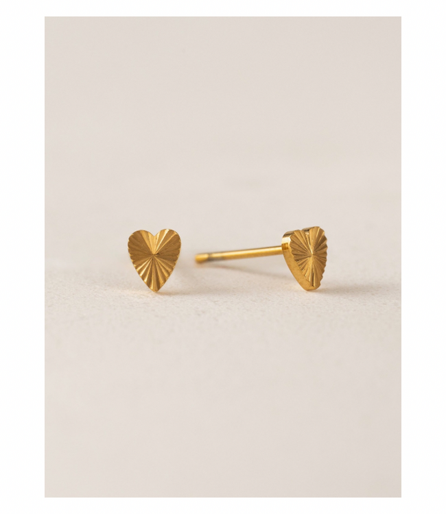 Fluted Heart Studs - Gold