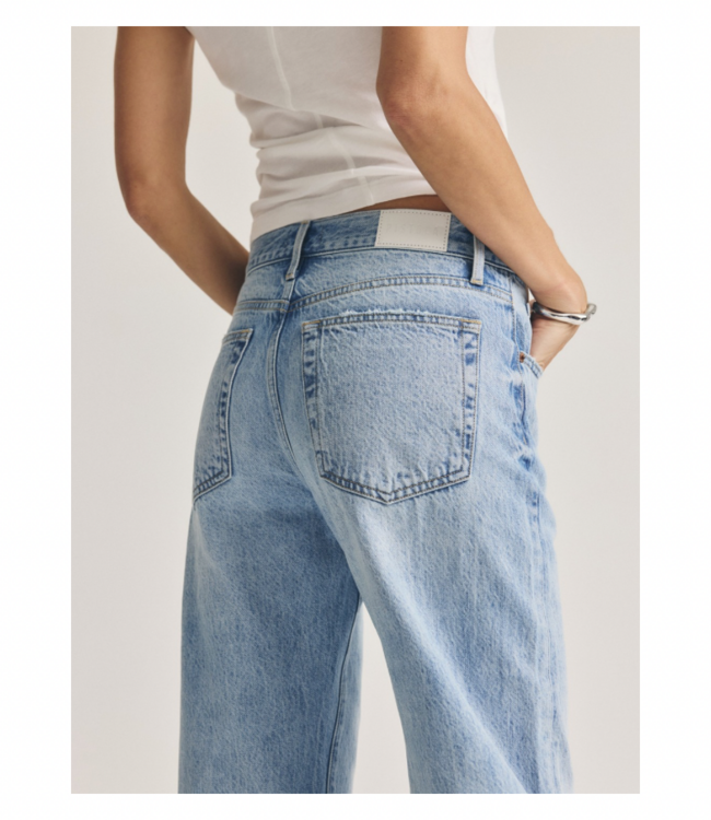 Larens Relaxed Flare