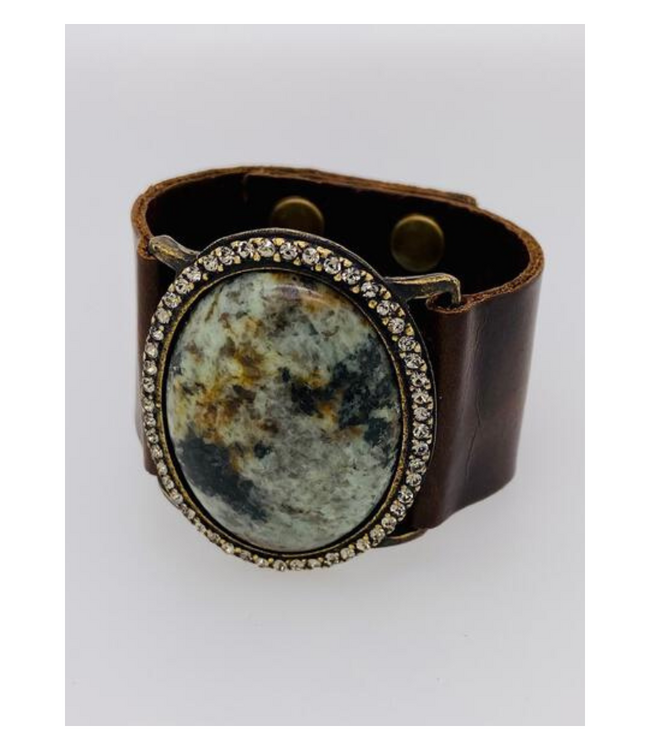 Oval African Turquoise Cabochon Leather Bracelet