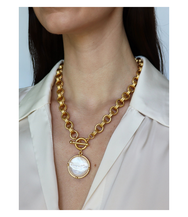 Cabochon Pendant Necklace-Mother of Pearl