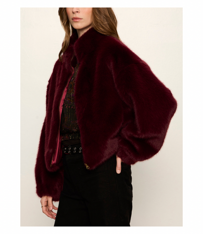 Everest Fur Bomber
