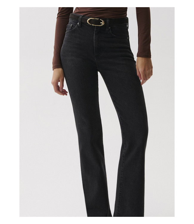 Evie High Rise Slim Boot Jeans