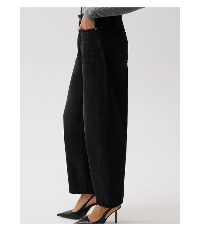 Sacha Relaxed Barrel Jeans