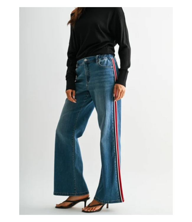 High-Rise Wide Jogger Jean