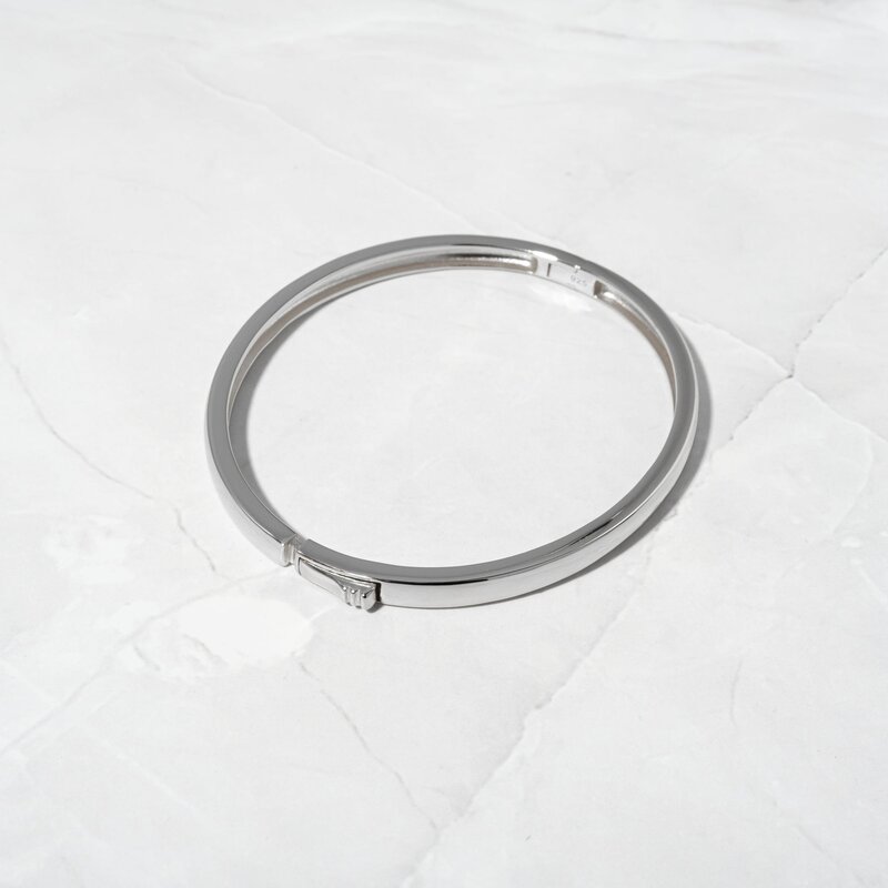 Sami Jewels Solid Bangle