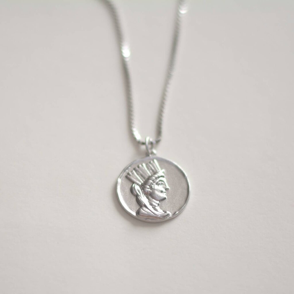 Sami Jewels Medallion Necklace