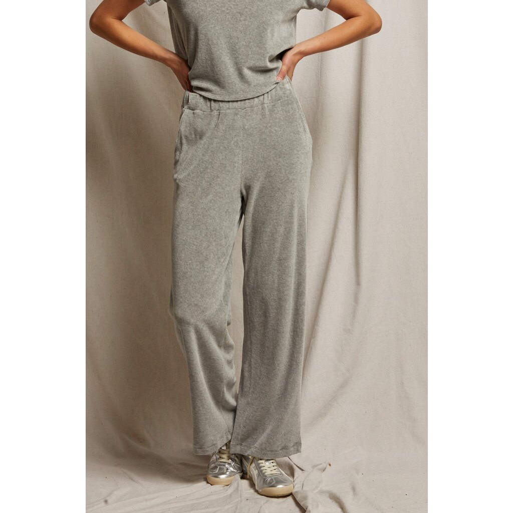Perfect White Tee Holly Velour Wide Leg Sweat Pant