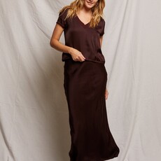 Perfect White Tee Amelie Satin VNeck Tee