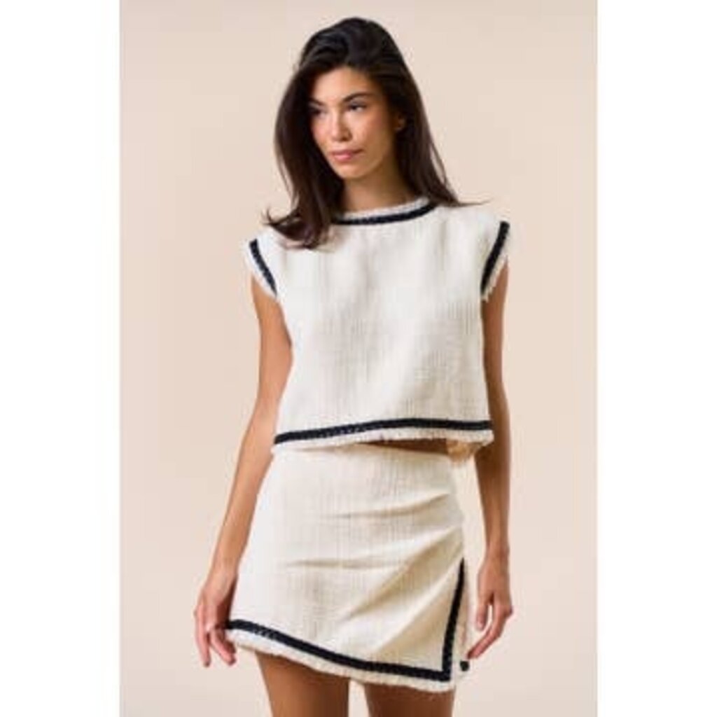 StyleLA Contrast Frayed Hem Skort