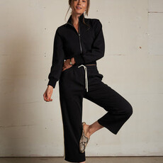 Perfect White Tee Claud Travel Track Pant