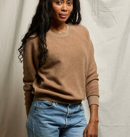 Perfect White Tee Ziggy Fleece Crewneck-Mocha