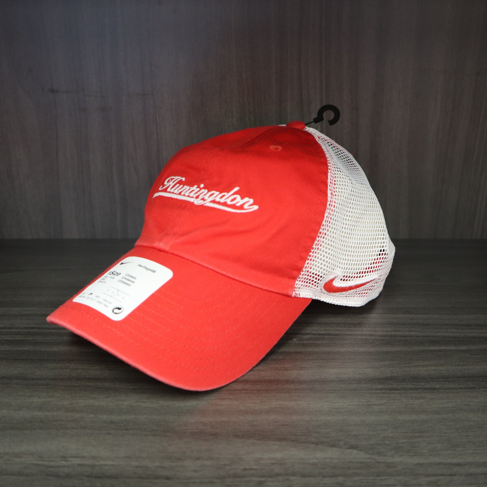 Washed trucker Rd/Wh  Mesh Hat