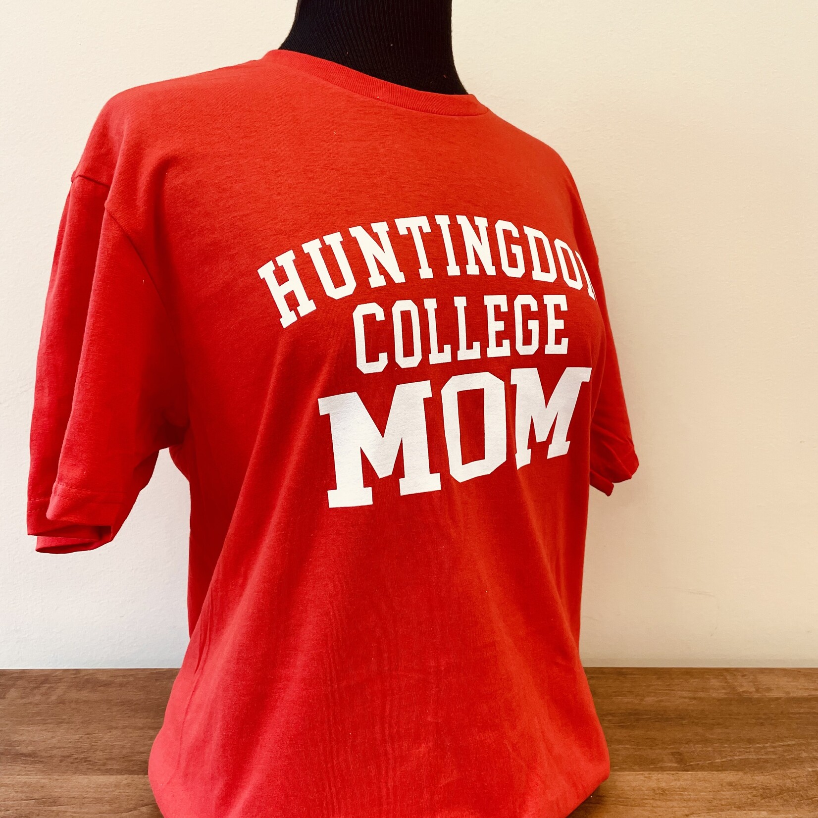 HC Mom  Tshirt