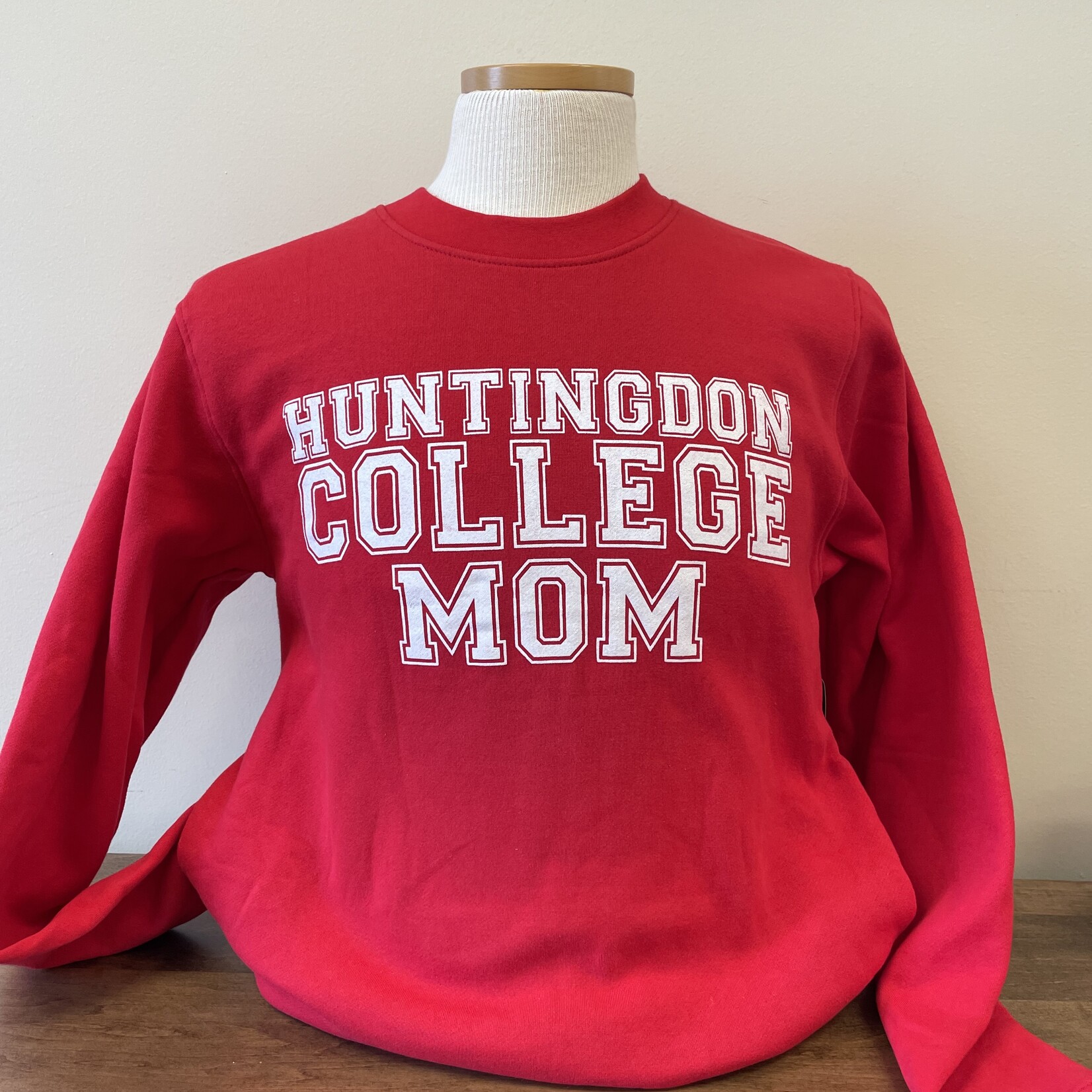 Huntingdon Mom Sweatshirt with pockets
