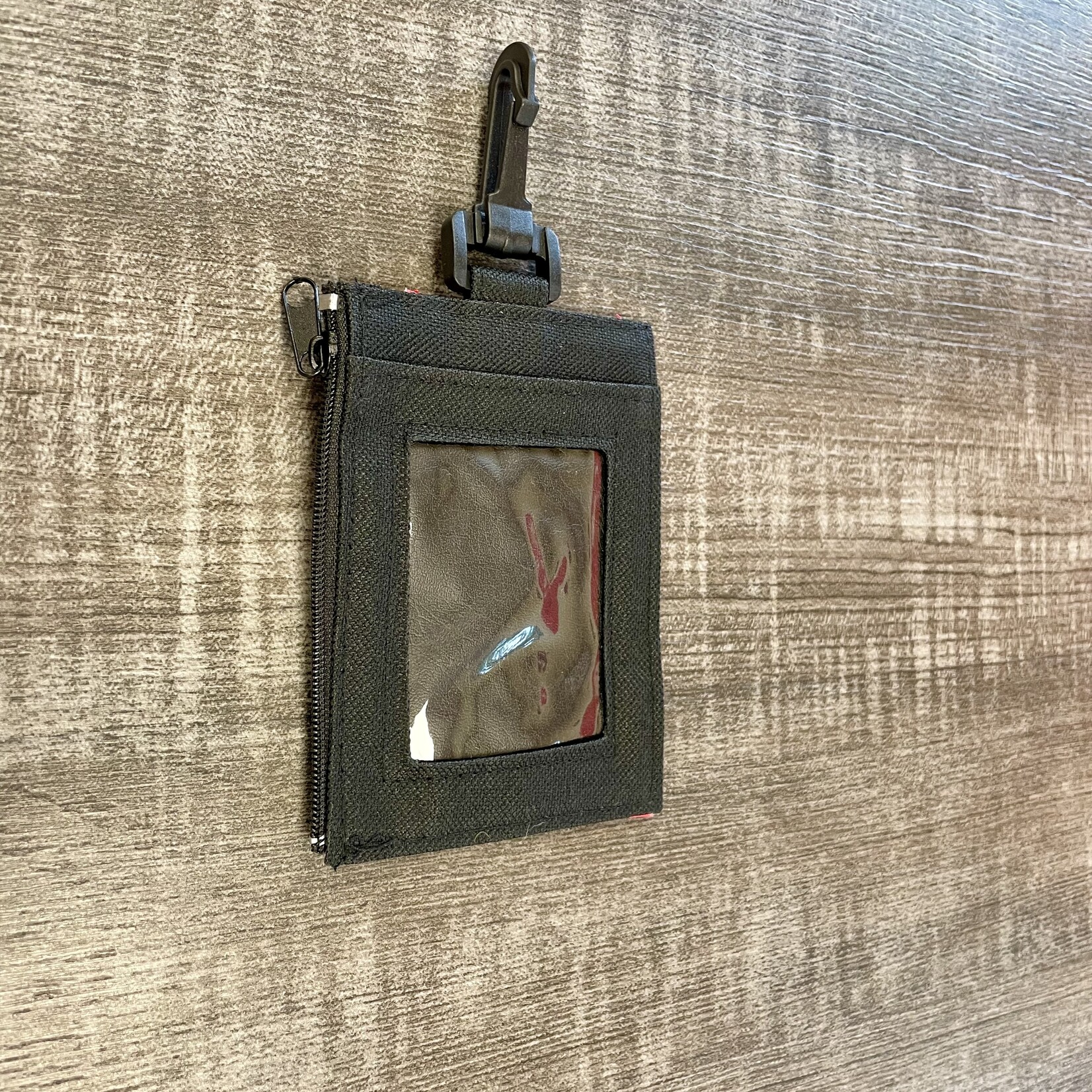 Huntingdon ID Holder