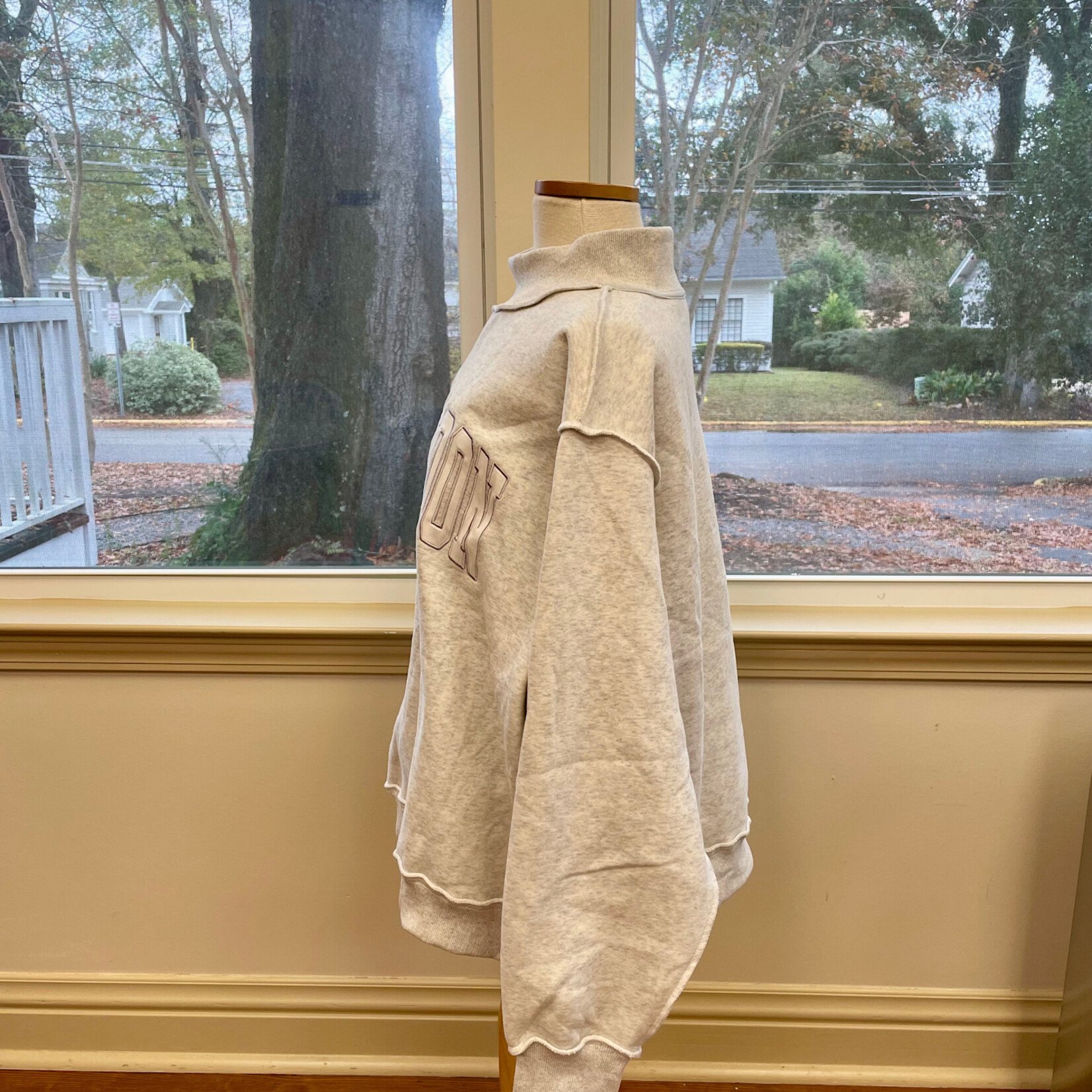 Mockneck  Embroidered Huntingdon