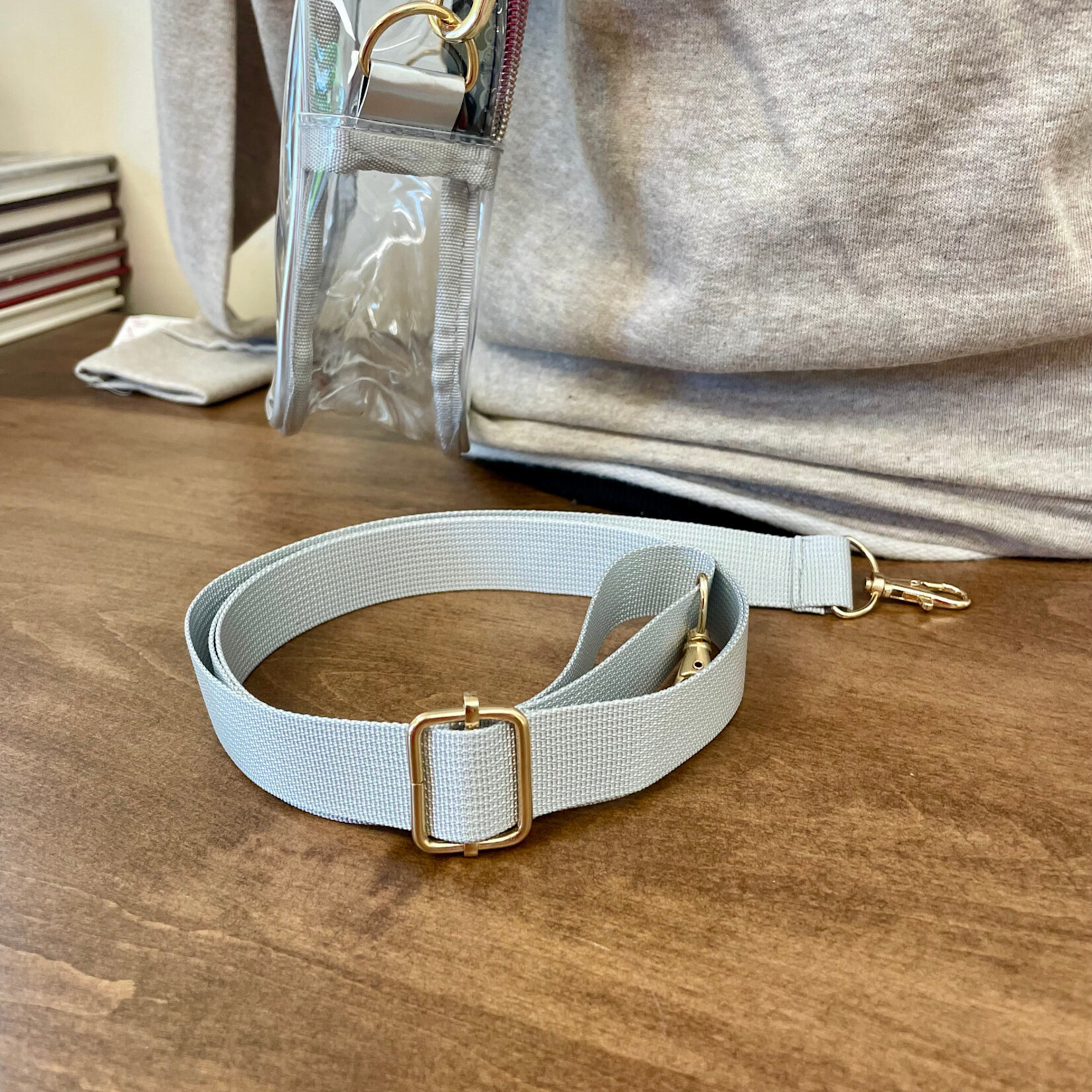 Huntingdon Shoulder Strap with Clear Silver Purse