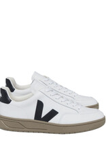 Veja V-12 Leather